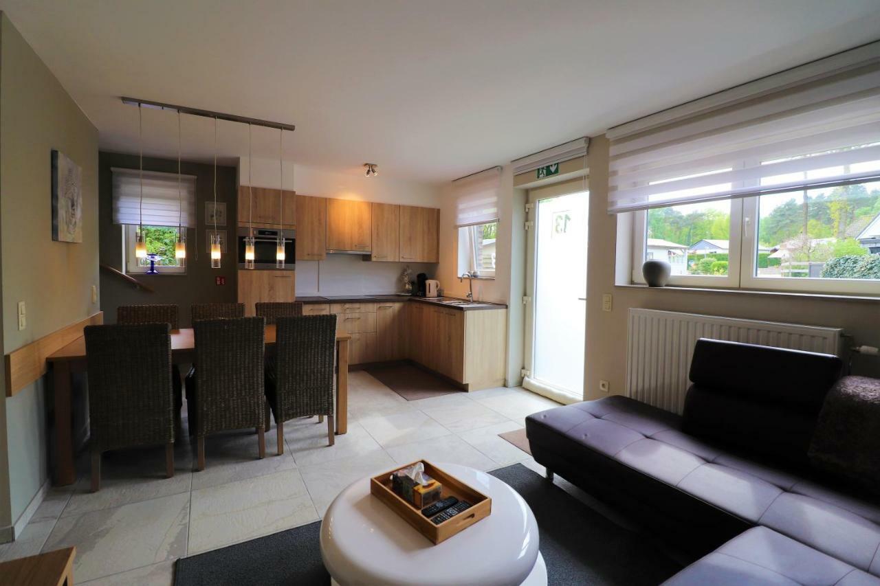 Stefjes Holiday Home Dilsen-Stokkem Exteriér fotografie